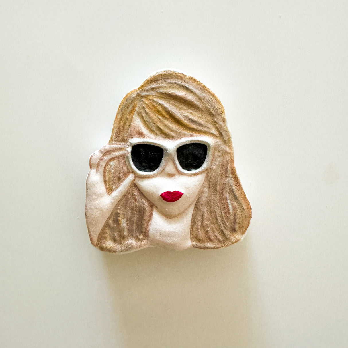 Taylor Swift 1989 Plastic Hand Mold